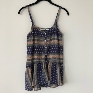 Patterned Tank